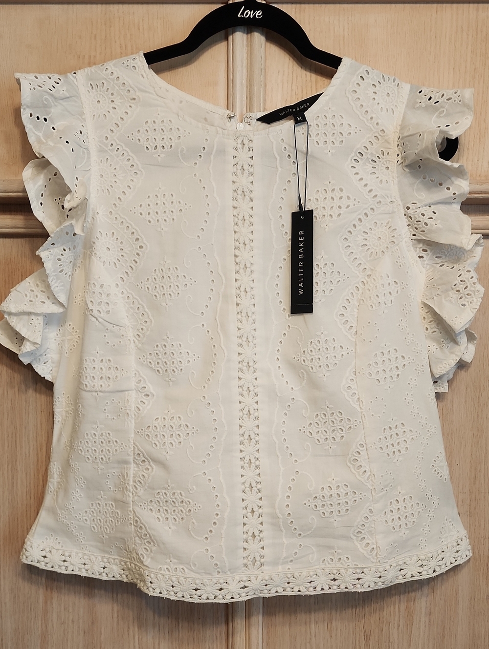 Walter Baker Women's White Eyelet Ruffle Sleeve Blouse Sz XL